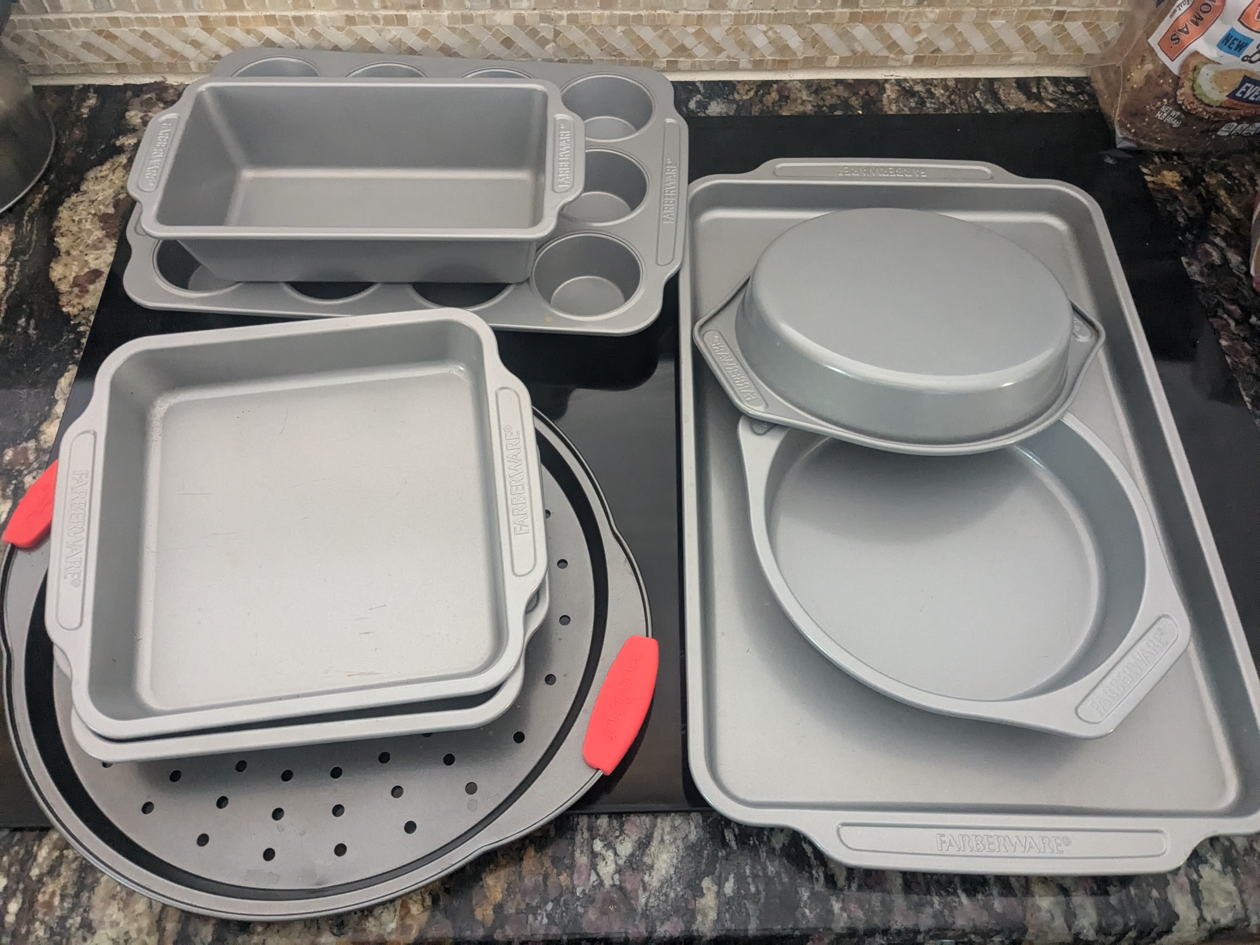 Baking Pans & Sheets