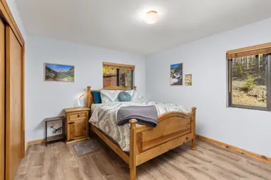 Upstairs Queen Bedroom