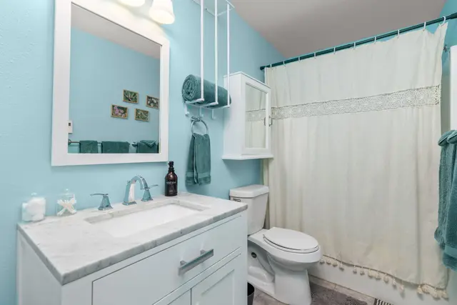 Downstairs Bathroom Photo